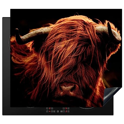 KitchenYeah© Herdabdeckplatte Einteilig Induktionsmatte Küche Abdeckung Ceranfeld Herd Abdeckplatte Deko Vinyl Matte Aufrollbar Schottisches Hochlandrind - Kuh - Hörner - Tiere - 60x52 cm von KitchenYeah