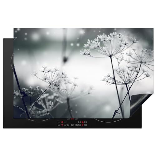 KitchenYeah© Herdabdeckplatte Einteilig Küche Abdeckplatte für Ceranfeld Abdeckung Induktionskochfeld Platte Aufrollbare Matte Blumen - Winter - Schnee - Natur - 80x52 cm von KitchenYeah