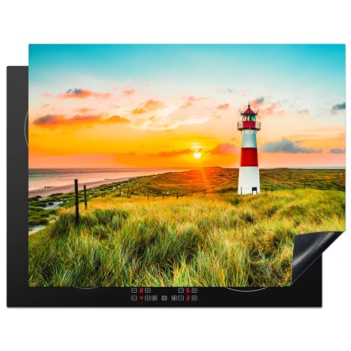 KitchenYeah© Herdabdeckplatte Einteilig Küche Abdeckplatte für Ceranfeld Abdeckung Induktionskochfeld Platte Aufrollbare Matte Leuchtturm - Sonne - Landschaft - Gras - Strand - Meer - 77x59 cm von KitchenYeah