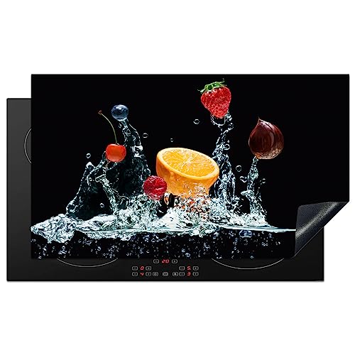 KitchenYeah© Herdabdeckplatte Einteilig Küche Ceranfeld Abdeckplatte Cerankochfeld Abdeckung Induktionskochfeld Schutzmatte Wasser - Obst - Orange - Erdbeeren - Kirsche - Schwarz - 90x52 cm von KitchenYeah