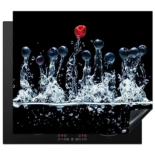 KitchenYeah© Herdabdeckplatte Einteilig Induktionsmatte Küche Abdeckung Ceranfeld Herd Abdeckplatte Deko Vinyl Matte Aufrollbar Himbeeren - Wasser - Schwarz - Obst - Rot - 60x52 cm von KitchenYeah
