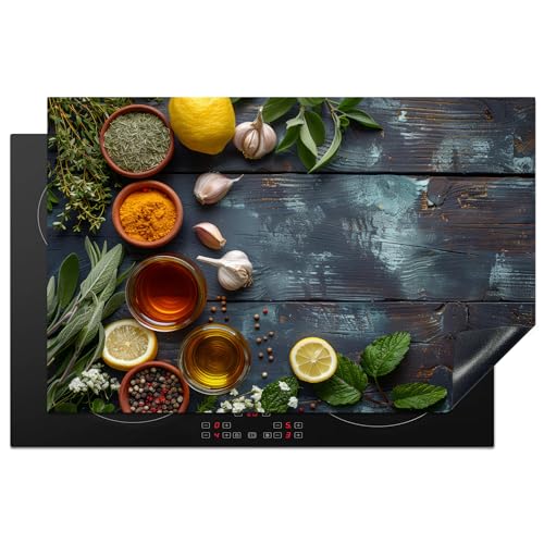 KitchenYeah© Herdabdeckplatte Einteilig Küche Herdabdeckung Induktionsfeld Ceranfeld Herdabdeckplatten Vinyl Matte Aufrollbar Vintage - Kräuter - Gewürze - Holzdruck - Stilleben - 80x52 cm von KitchenYeah