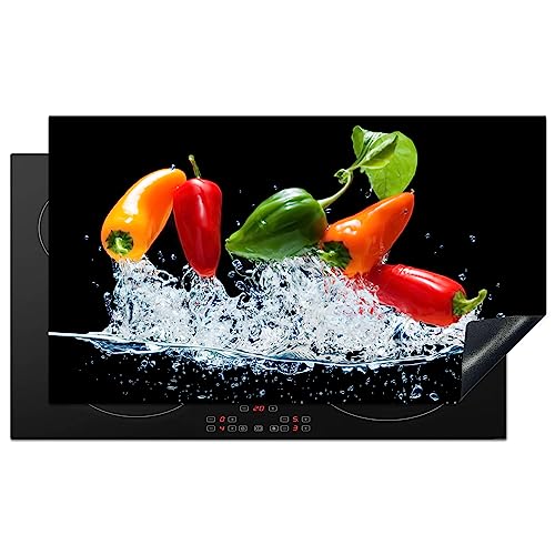 KitchenYeah© Herdabdeckplatte Einteilig Küche Herdabdeckung Induktionsfeld Ceranfeld Herdabdeckplatten Vinyl Matte Aufrollbar Pfeffer - Rot - Schwarz - Gemüse - Wasser - Blatt - Farbe - 90x52 cm von KitchenYeah