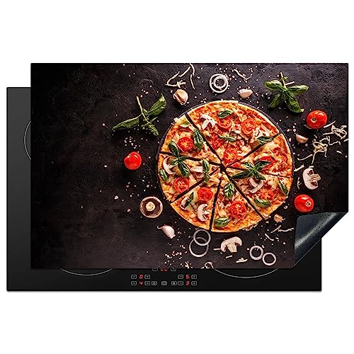 KitchenYeah© Herdabdeckplatte Einteilig Küche Herdabdeckung Induktionsfeld Ceranfeld Herdabdeckplatten Vinyl Matte Aufrollbar Pizza - Gemüse - Kräuter - Lebensmittel - Industrial - 81x52 cm von KitchenYeah