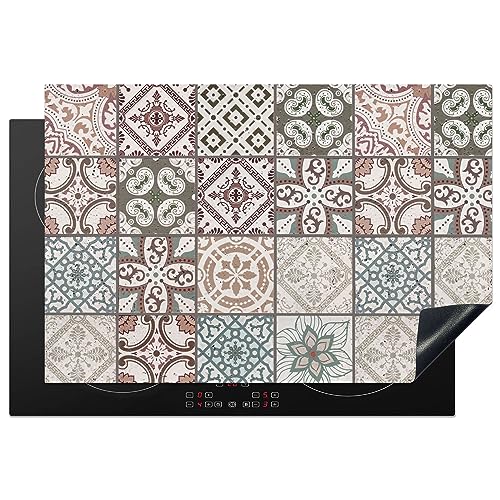 KitchenYeah© Herdabdeckplatte Einteilig Küche Kochfeld Abdeckung Ceranfeld Herdplattenabdeckung Aufrollbare Matte Mosaik - Braun - Muster - Fliese - 76x51 cm von KitchenYeah