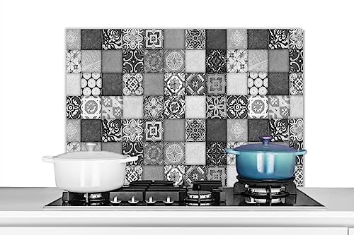 KitchenYeah© Spritzschutz Küchenrückwand Küche Deko Aluminium Platte Wandschutz Herd Spritzschutz WandverkleidungFliesen Retro - Schwarz und Weiß - Blumen - 80x55 cm von KitchenYeah