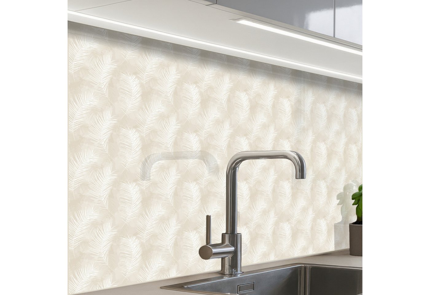KitchenYeah Küchenrückwand selbstklebend Blätter - Beige - Weiß - Botanisch - Natur, (1-tlg), Spritzschutz, Küche, Rückwand, Küchenwand, Küchenfront, 80x60 cm von KitchenYeah