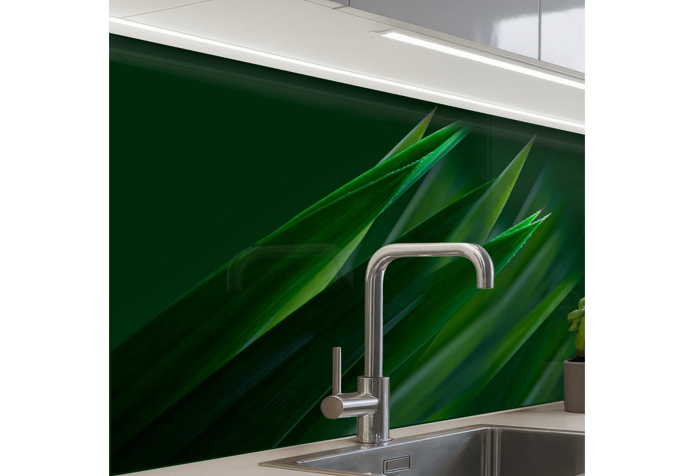 KitchenYeah Küchenrückwand selbstklebend Natur - Gras - Dunkelgrün, (1-tlg), Spritzschutz, Küche, Rückwand, Küchenwand, Küchenfront, 80x60 cm von KitchenYeah