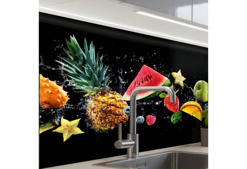 KitchenYeah Küchenrückwand selbstklebend Splash - Obst - Schwarz, (1-tlg), Spritzschutz, Küche, Rückwand, Küchenwand, Küchenfront, 80x60 cm von KitchenYeah