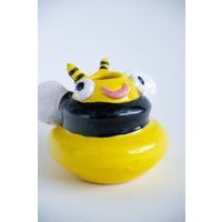 Bee Happy Vase Einzigartige Töpferscheibe Handgemachte Keramik Blumenvase Dekoration von KiwiPocaShop