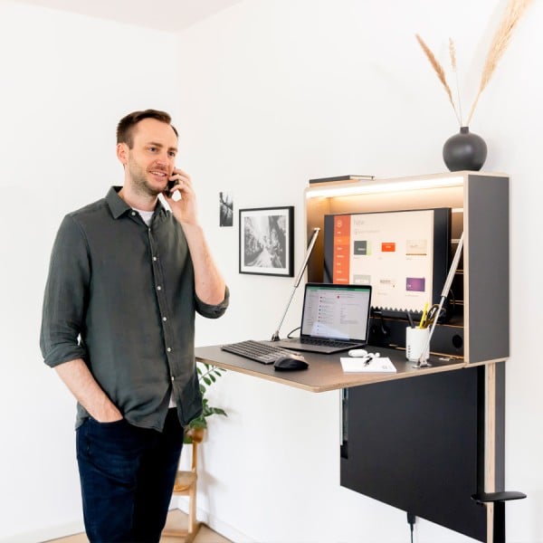 Klappt. Wandschreibtisch | El. höhenverstellbar | Anthrazit | Konfigurator von Klappt.