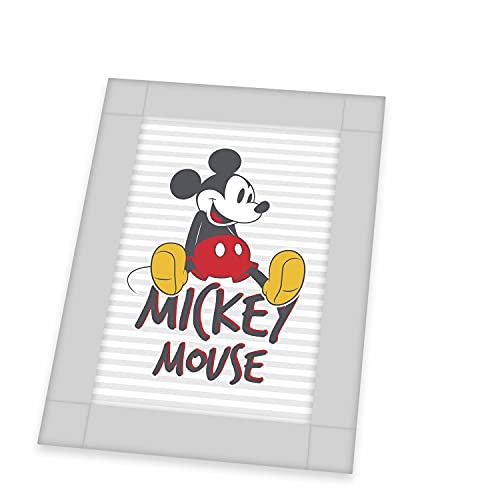 Herding Disney's Mickey Mouse Krabbeldecke, 100 x 135 cm, Außenmaterial: 100% Baumwolle, Füllung: 100% Polyester Herding Disney's Mickey Mouse Krabbeldecke, 100 x 135 cm, Außenmaterial: 100% Baumwolle, Füllung: 100% Polyester von Herding