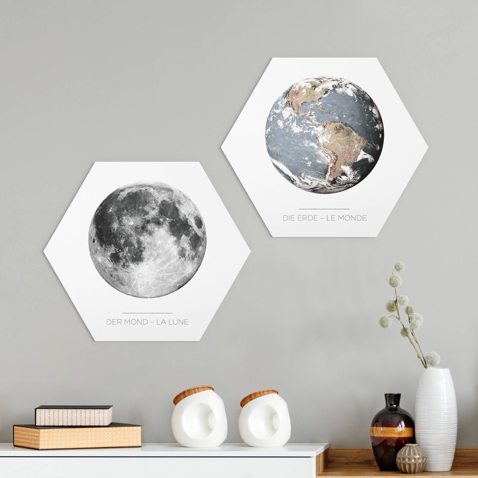 2-teiliges Hexagon-Forexbild Mond und Erde von Klebefieber