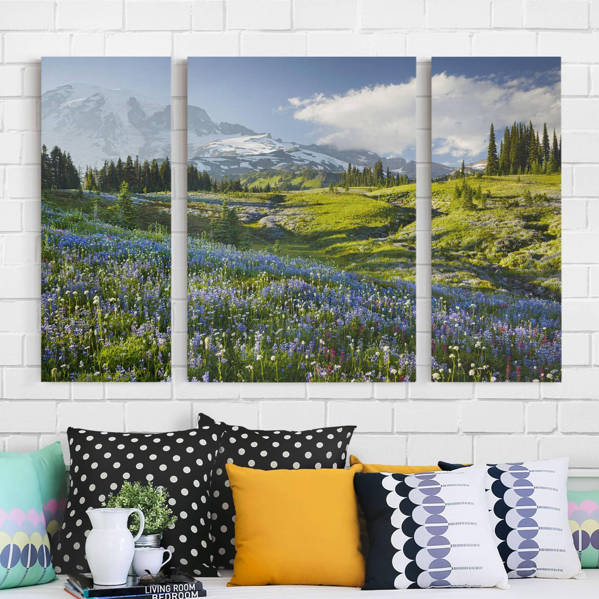 3-teiliges Leinwandbild Berg Bergwiese mit blauen Blumen vor Mt. Rainier von Klebefieber