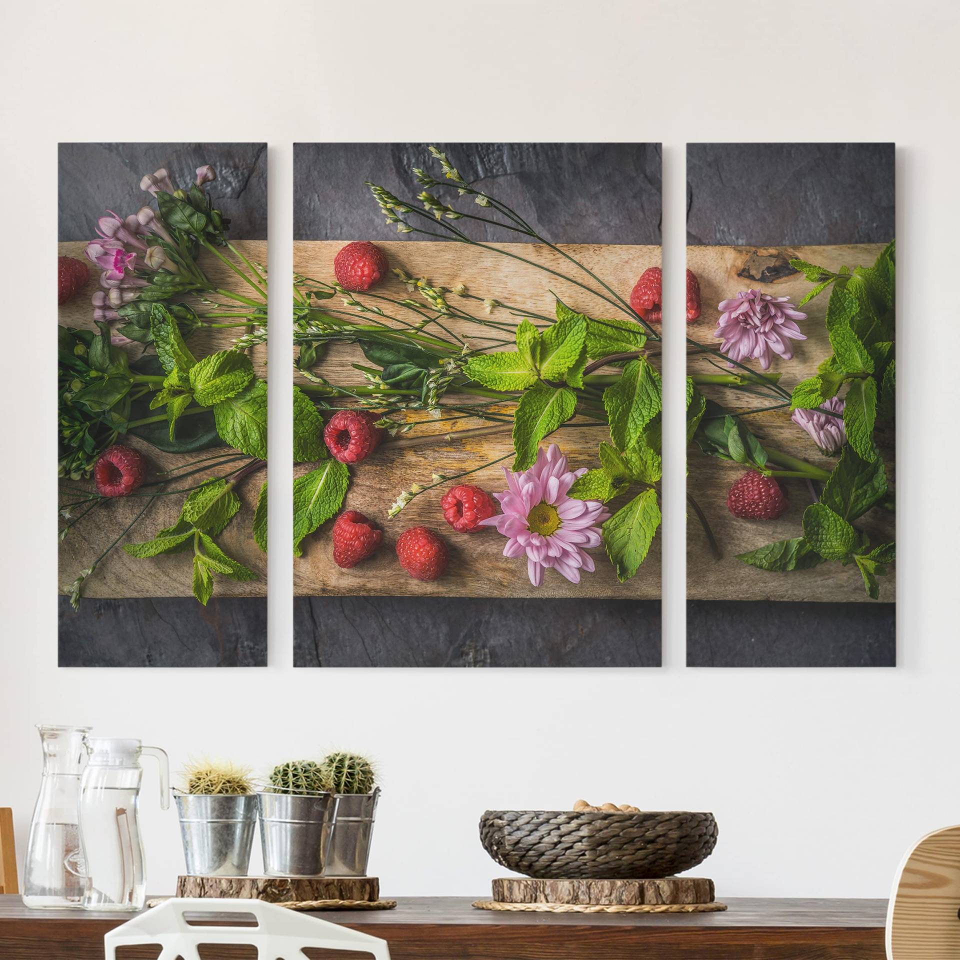 3-teiliges Leinwandbild Küche Blumen Himbeeren Minze von Klebefieber
