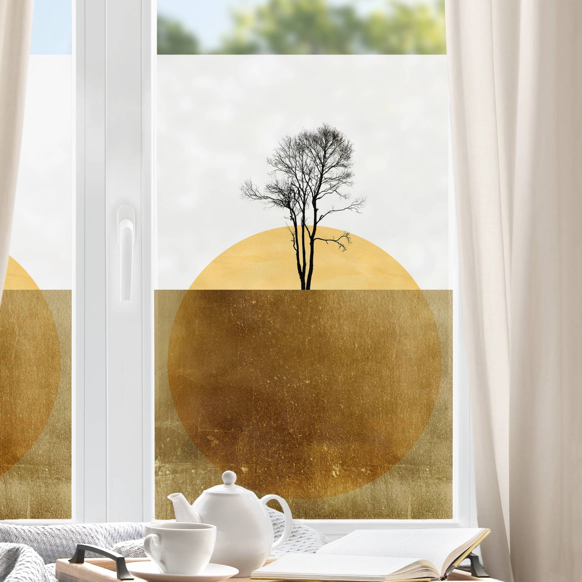 Fensterfolie Goldene Sonne mit Baum von Klebefieber