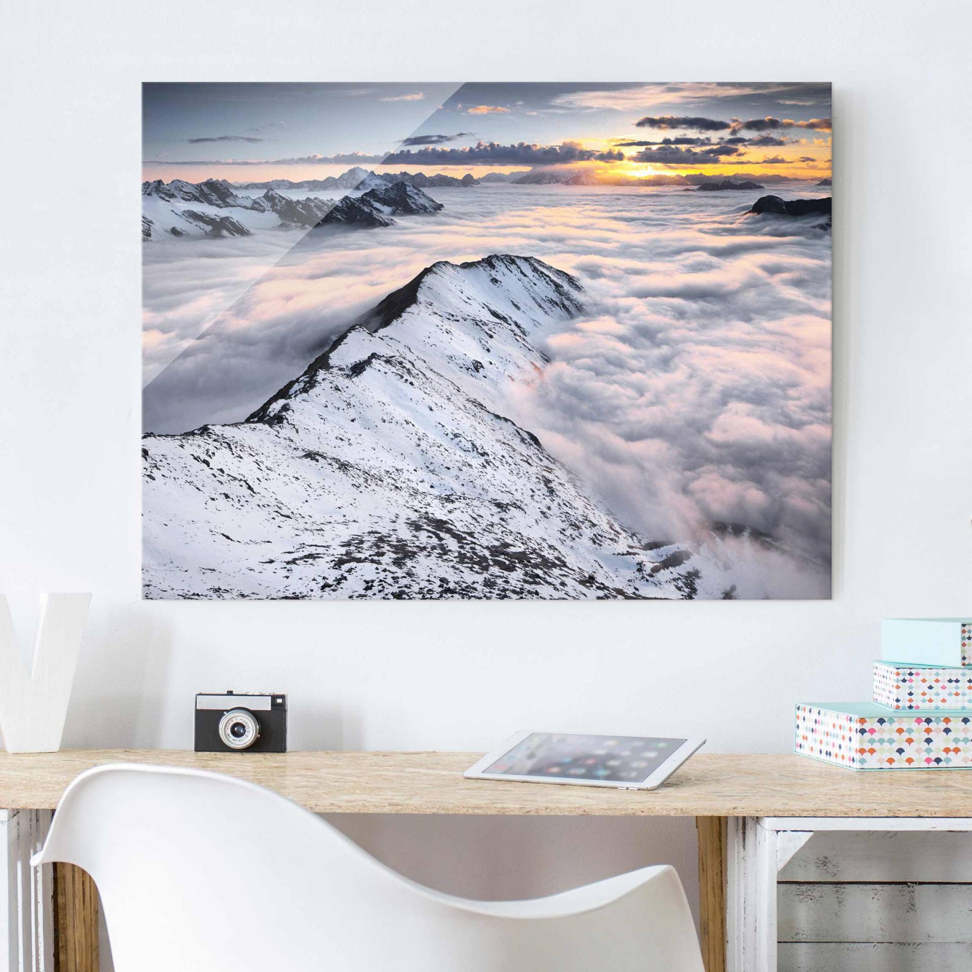 Glasbild Natur & Landschaft Blick über Wolken und Berge von Klebefieber