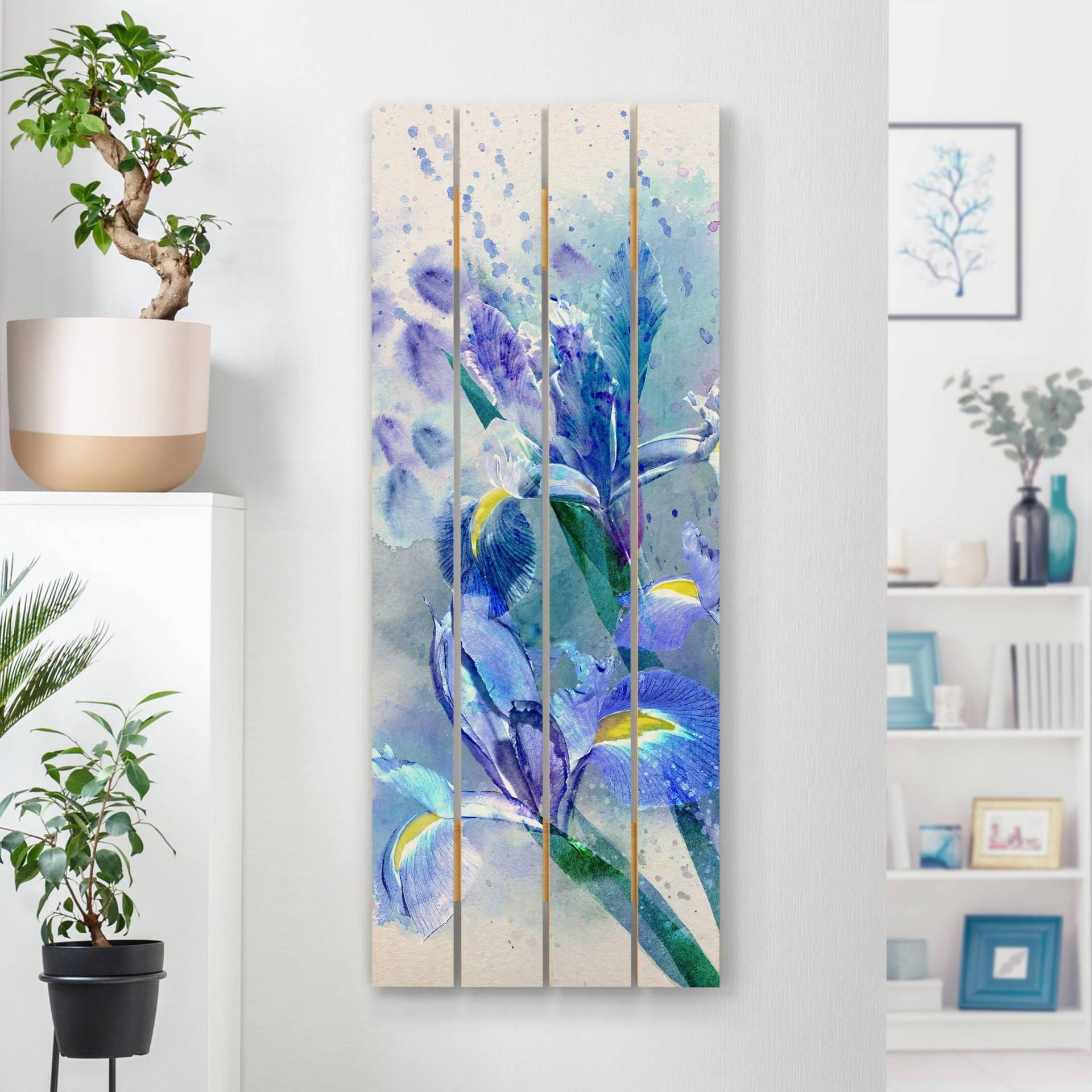 Holzbild Plankenoptik Aquarell Blumen Iris von Klebefieber