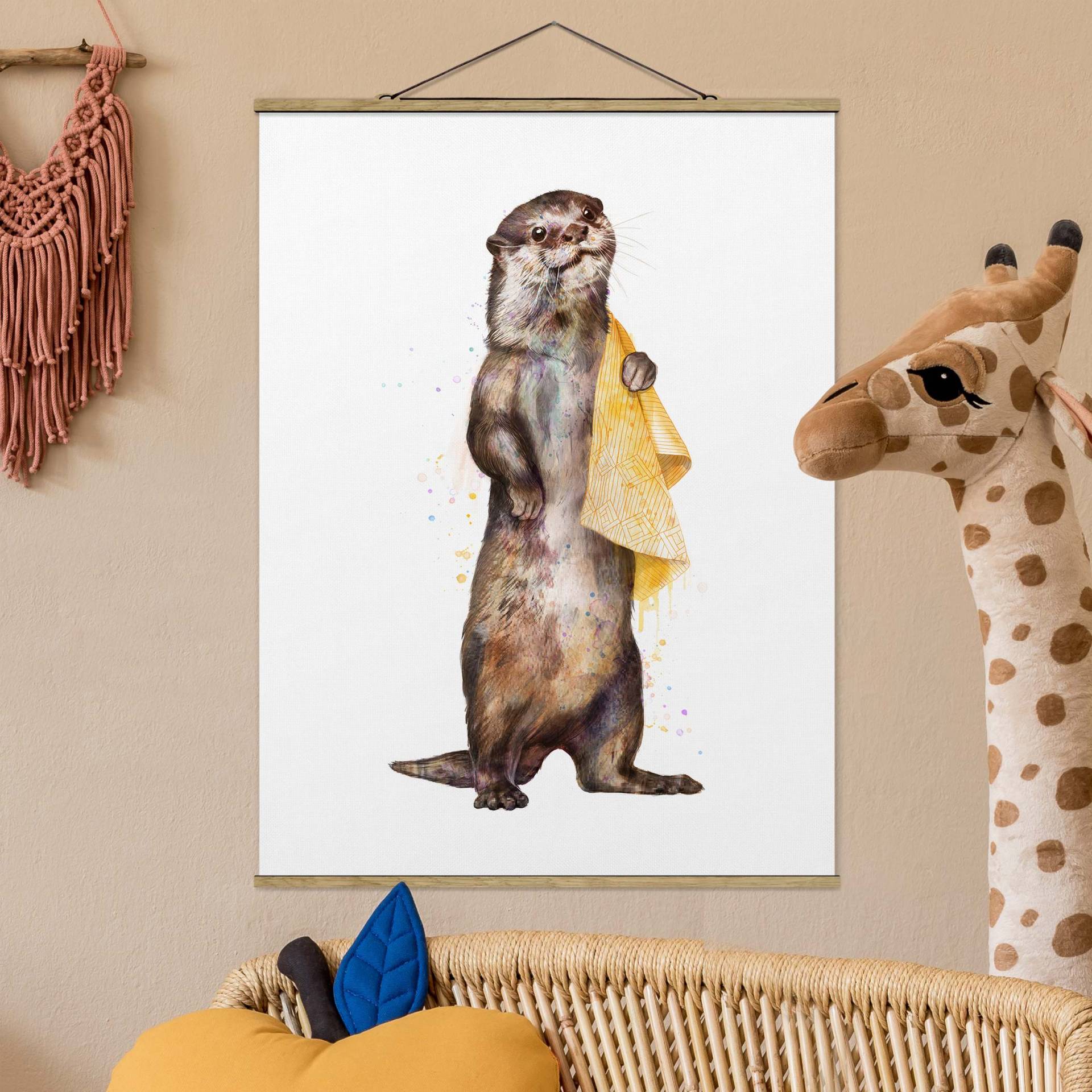 Stoffbild mit Posterleisten Illustration Otter mit Handtuch Malerei Weiß von Klebefieber