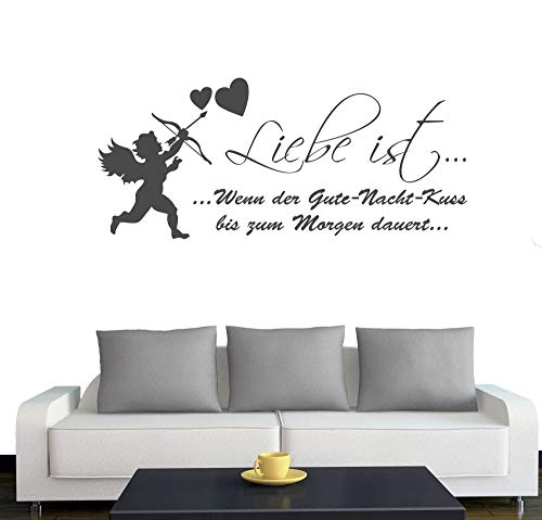 A360 Wandtattoo "Liebe ist… Gute Nacht Kuss" 120cm x 54cm anthrazit (40 Farben und 3 Größen) von Klebesüchtig