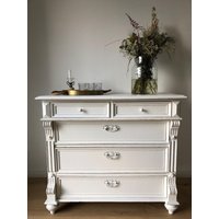 Shabby Chic Kommode Schrank Sideboard Gründerzeit Landhausstil Nostalgie Vintage Weiß von Kleiddich