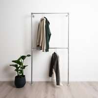 Kleiderstange Industrial Silber - Rohrmöbel Im New York Loft Style Begehbarer Kleiderschrank Ideal Mit Kommode Kombinierbar von KleidereisenGbR