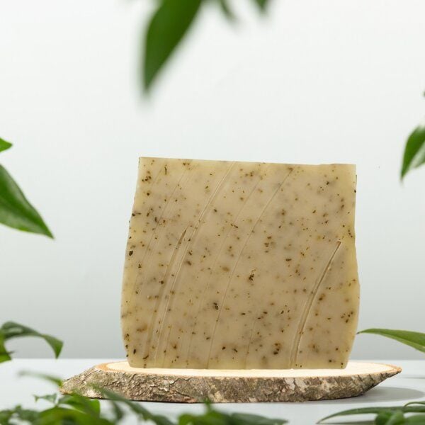 Kleine Auszeit Manufaktur Brennessel Haarseife - vegan - bei schnell fettendem Haar und empfindlicher Kopfhaut von Kleine Auszeit Manufaktur
