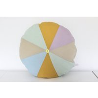 Rundes Patchwork Kissen von KleineAmselHandmade