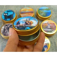 Mittelgroße Dose Mit Motiv Aus Sortiment Wählbar Zahndose Schmuckdose Fuchsdose Katzendose Mittelgroße Dose Mit Motiv Aus Sortiment Wählbar Zahndose Schmuckdose Fuchsdose Katzendose von KleineTraeumerei