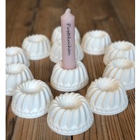Kerzenständer Kerzenhalter Stabkerzenhalter Kuchen Gugelhupf Törtchen Pustekuchen Raysin Handarbeit Geschenk Muttertag Geburtstag Deko von KleineWerkstattkunst