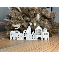 Lichthäuser Häuser Häuserreihe 21 cm Lang 8 Hoch Lübecker Straße Lichthaus Häuschen Haus Häuserset Dekohäuser Deko Raysin Handarbeit Lichthäuser Häuser Häuserreihe 21 cm Lang 8 Hoch Lübecker Straße Lichthaus Häuschen Haus Häuserset Dekohäuser Deko Raysin Handarbeit von KleineWerkstattkunst