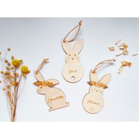 Personalisierte Osteranhaenger Mit Namen Aus Holz, Osteranhänger Gravur in Eiform Und Hasenform, Namensschild Als Individuelle Osterdeko von KleineWunderstube