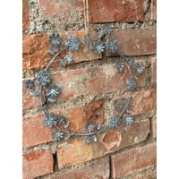 Metallkranz/Blumenkranz/Metalldeko/Shabby Chic/Hängedeko/Fensterschmuck von KleinesReschen