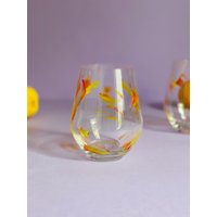 Glas Handbemalt/Wassergläser Upcycling Gläser Glasfarbe Buntes Trinkglas Cocktails Rot Gelb Fire von KlipKlapStudio