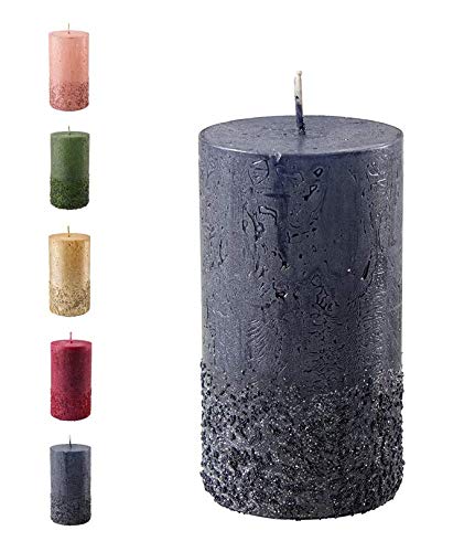 Wunderschöne & Moderne Adventskerzen – 2 Stück - Rustikale Oberfläche - Kerzen/Stumpenkerzen - Weihnachten/Weihnachtskranz/Adventskranz (Schwarz, Höhe: 11cm) von Klocke Kerzen