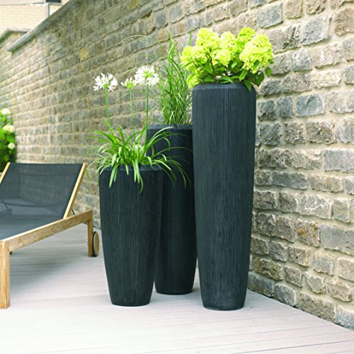 Klocke Pflanzgefäße Wunderschöne & Hochwertige Pflanzvase Rillenstruktur - Klein: 75cm - Dunkelgrau - Fiberglas - Mit Einsatz – Innen & Außen – Wetterbeständig & Frostsicher von Klocke Pflanzgefäße