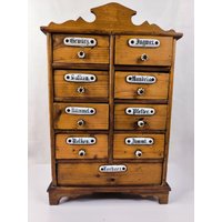 Altes Apotheker Wandschränkchen Mit Porzellan Beschlägen Aus Holz Gewürz Schubladen Was So Auch Benutzt Worden Ist von KlunkerimBunker