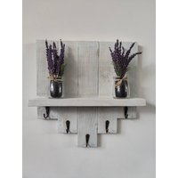 Bauernhaus Regal Mit Haken von KnightsMaide