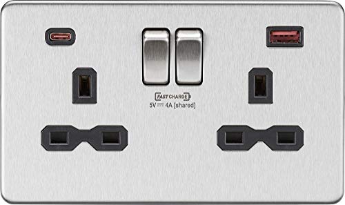 Knightsbridge Schraubenlose Doppelsteckdose mit 2 Schnelllade-USB-A+C-Anschlüssen in gebürstetem Chrom mit schwarzem Einsatz von Knightsbridge