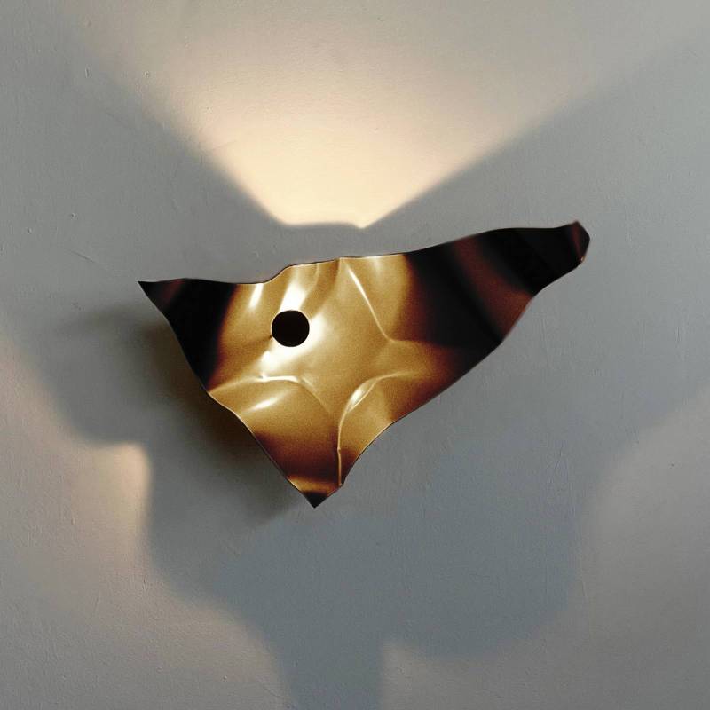 Knikerboker LED-Wandlampe Zona d'ombra, kaffeebraun, 79 cm von Knikerboker