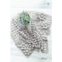 Gehäkelter Tischläufer Doilies Und Tischdeko Mit Blumen von KnitCrochetByKuzmA
