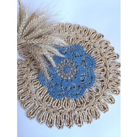 Handgefertigtes Gehäkeltes Spitzendeckchen Dekor Für Tisch Tischdeko Durchbrochenes Deckchen Häkeldeckchen Home Decor Mutter Geschenk Kleines von KnittingWithSoul