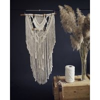 Große Makramee-Wandbehang, Lange Wanddekoration, Wandbehang Makramee, Boho-Wanddekor, Boho-Dekor, Makrameekunst Große Makramee-Wandbehang, Lange Wanddekoration, Wandbehang Makramee, Boho-Wanddekor, Boho-Dekor, Makrameekunst von KnitushkiStore