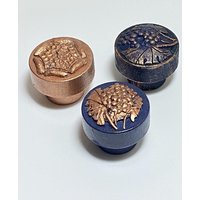 Handgefertigte Möbelknöpfe in Kupfer Und Marineblau - Knäufe & Griffe 3 Designs Handgefertigte Möbelknöpfe in Kupfer Und Marineblau - Knäufe & Griffe 3 Designs von KnobSnobbery