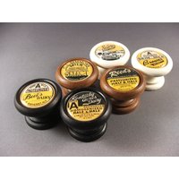 Handgefertigter Möbelknauf Aus Holz, Vintage Design von KnobTreasures