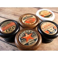 Milch Flaschenverschluss Zierknopf, Hartholz Ahorn, Vintage Stil Milch Flaschenverschluss Zierknopf, Hartholz Ahorn, Vintage Stil von KnobTreasures