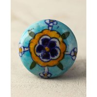 Handbemalte Keramik Möbelknäufe Blumen Möbelbeschläge von Knobco