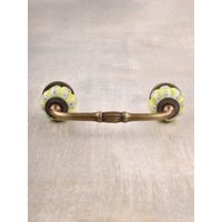 Lime Grün Und Weiß Einzigartige Keramik Schrank Möbelknauf | Sets Verkauft, Kabinett Knäuel Garderobe Lime Grün Und Weiß Einzigartige Keramik Schrank Möbelknauf | Sets Verkauft, Kabinett Knäuel Garderobe von Knobco