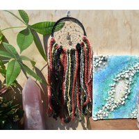 Traumfänger Traumfänger, Dunkel, Witchy Wanddekoration, Rasta Decor, Hippie, Frühlingsshopping von KnotTreasuresJewelry