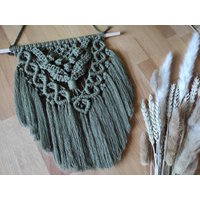 Makramee Wandbehang Wanddeko Grün Dunkelgrün Avocado Vintage Boho von Knots4Dogs